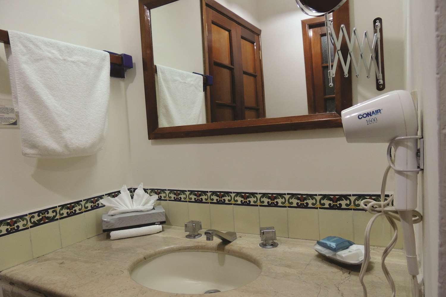 HOTEL CONCIERGE PLAZA COLIMA 27/32