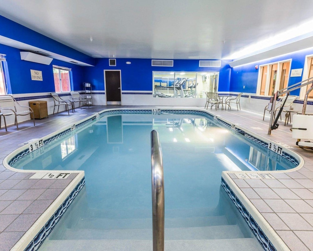 Quality Inn and Suites Birmingham Highway 280 29/46
