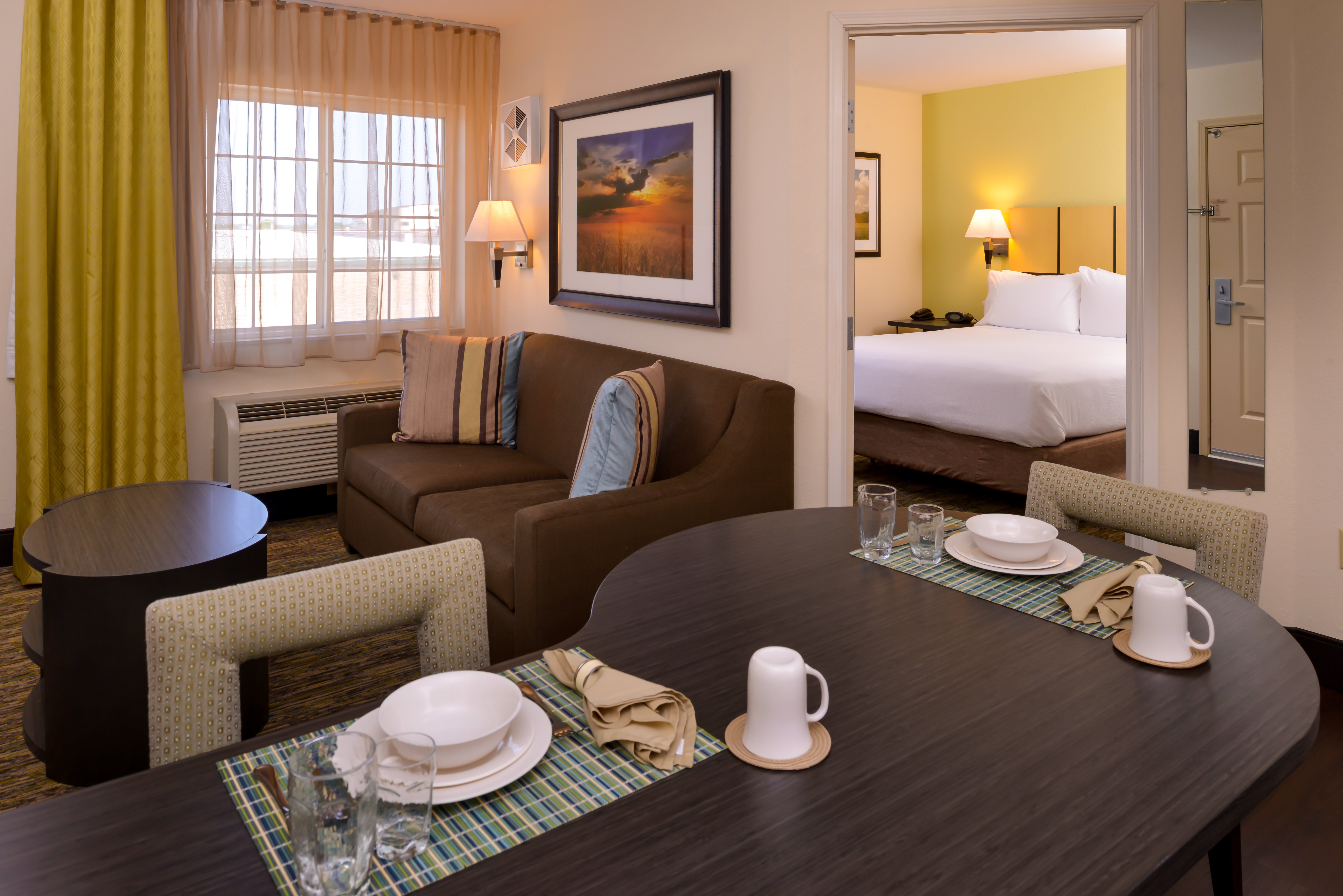 Candlewood Suites Bloomington - Normal an IHG Hotel 21/31