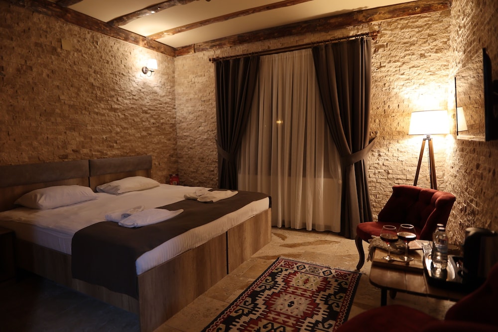 Calina Otel 10/50