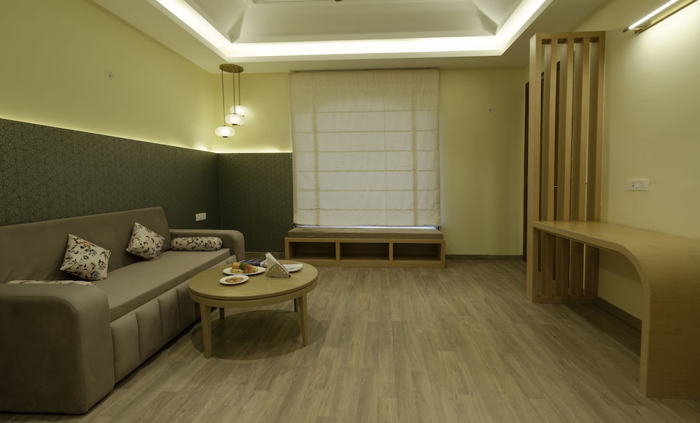 Excel Hotels & Resorts Corbett 19/49