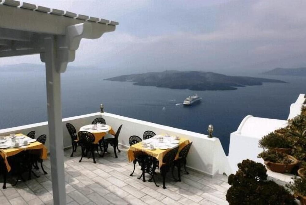 TZEKOS VILLAS 44/46
