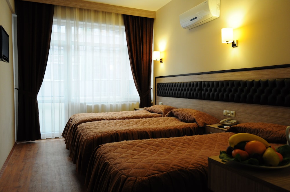 TUGRA HOTEL 31/65