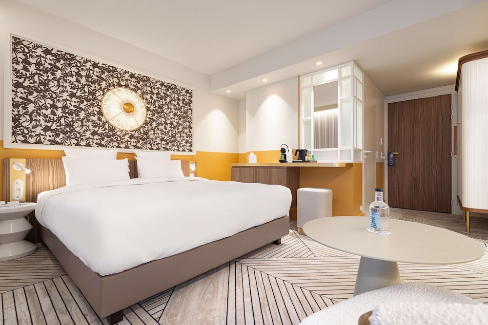 غرفة سوبيريور بسرير كوين، Hotel Yac Paris Clichy, a member of Radisson Individuals 5/9