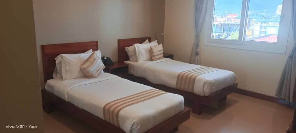 2 BEDROOMS, STANDARD, TWIN BEDS