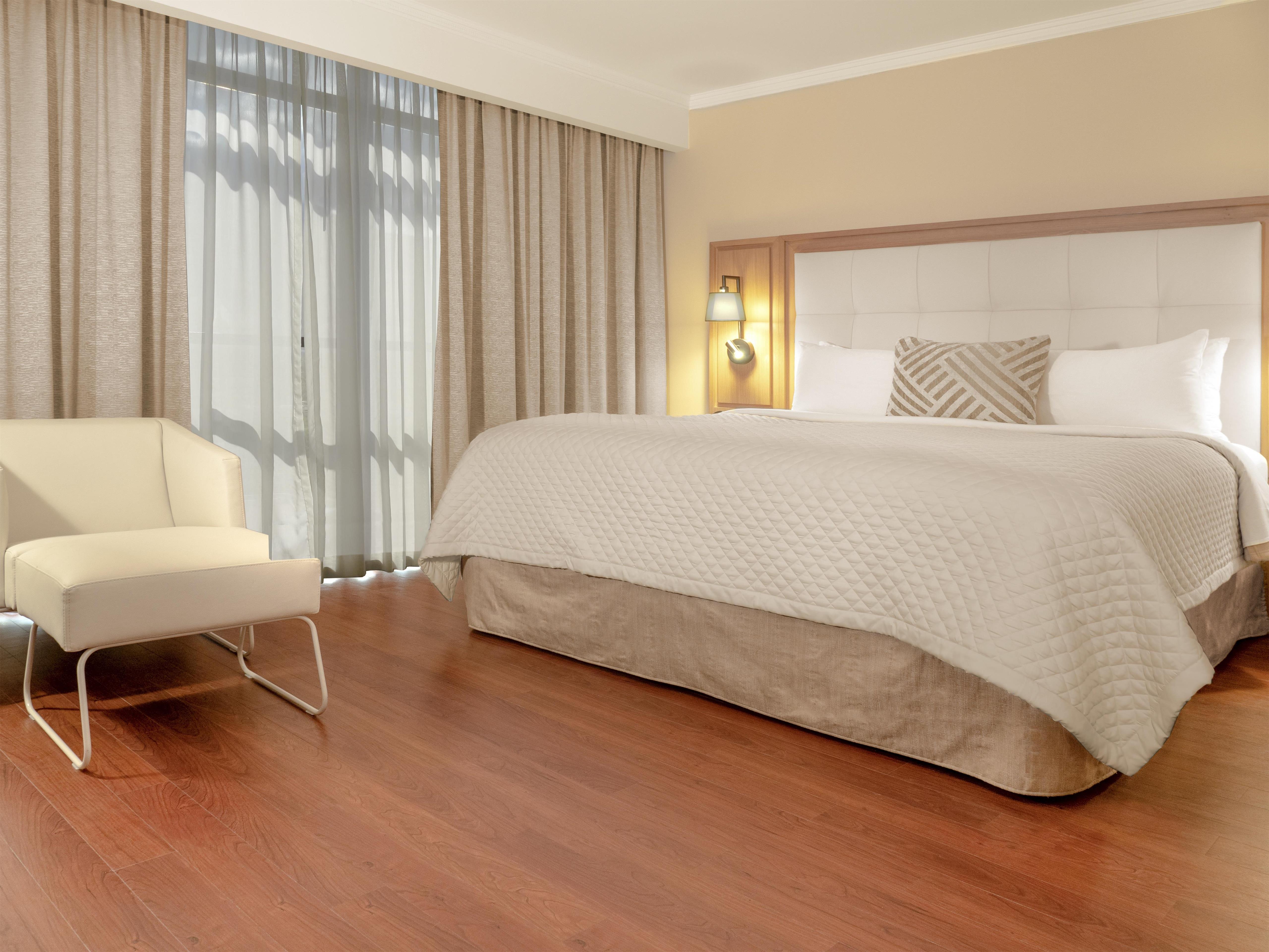 Junior Suite, King Bed, Executive Level