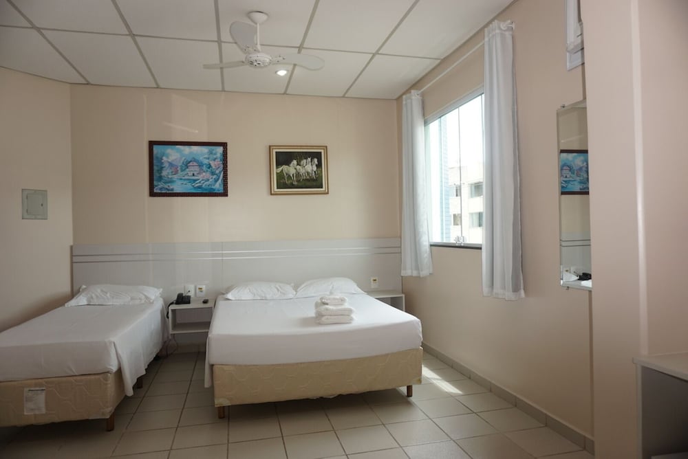 Lord Hotel Camburi 6/44
