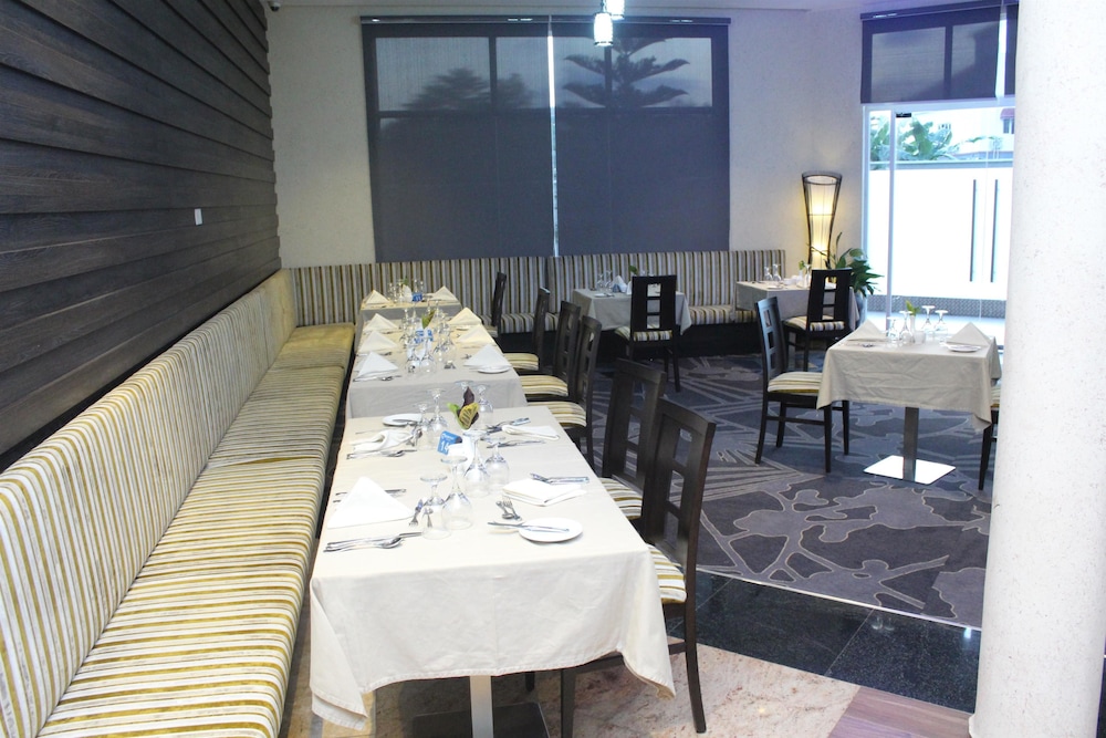 Golden Tulip Ibadan 24/35
