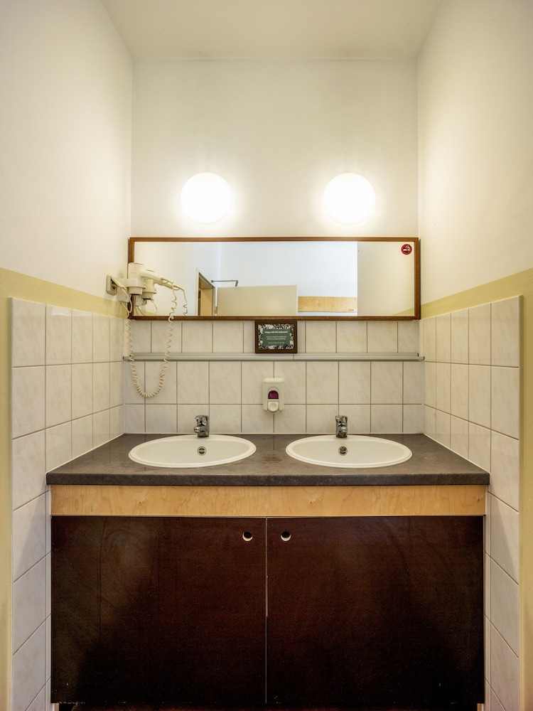 Eastseven Berlin Hostel 14/53