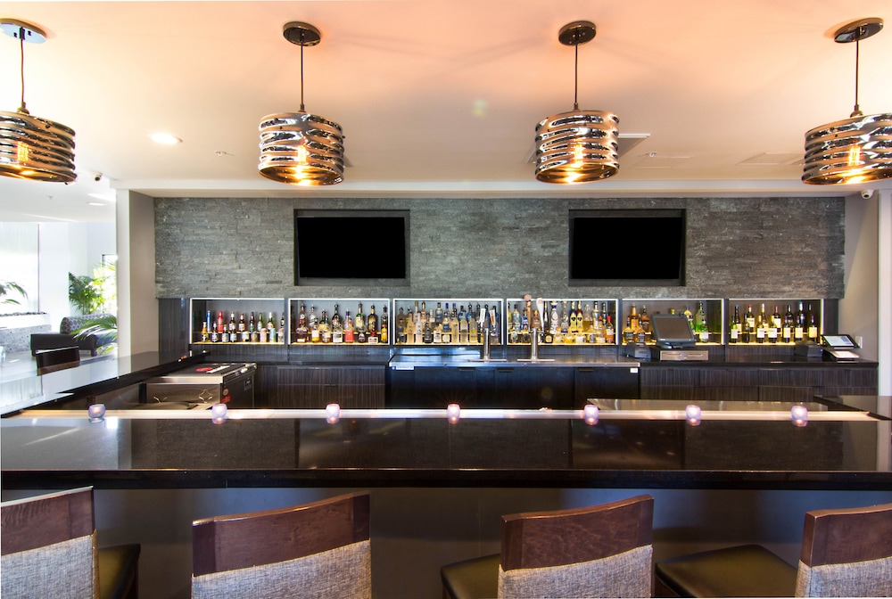 Staybridge Suites Carlsbad/San Diego 60/73