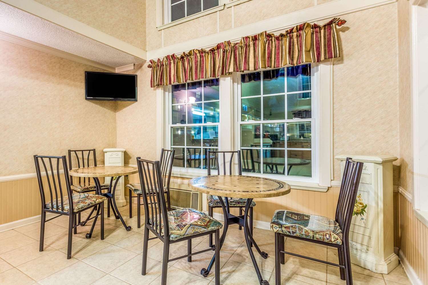 Days Inn by Wyndham Cornelia 16/21