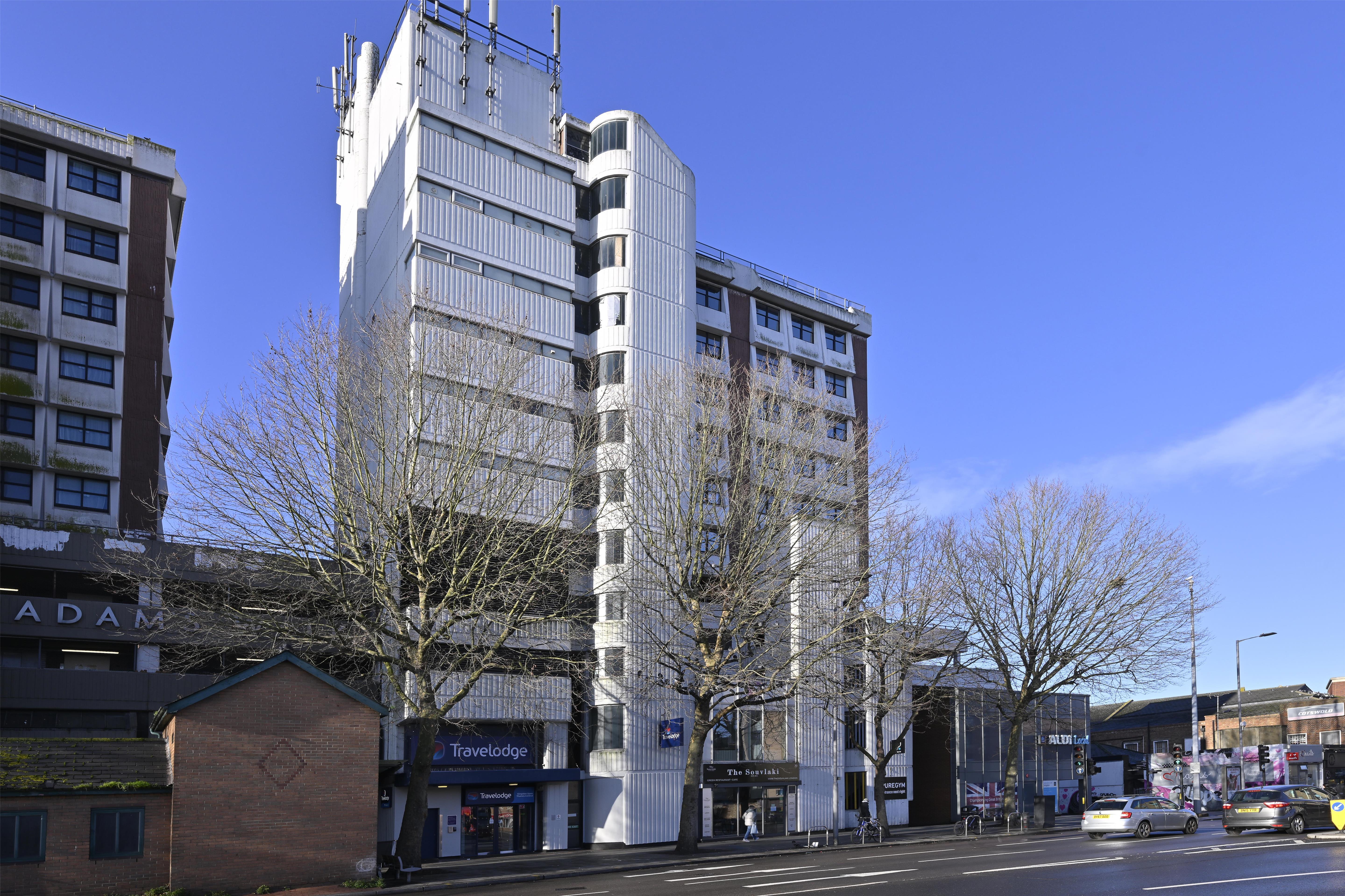 Travelodge Kingston Upon Thames Central 25/26