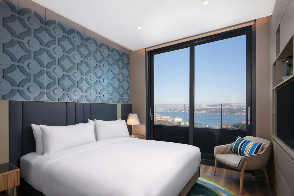 1 Bedroom, Bosphorus, Suite, King Bed, Bosphorus View, Sea View, Sofa