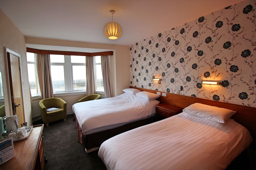 Headlands Hotel 10/50