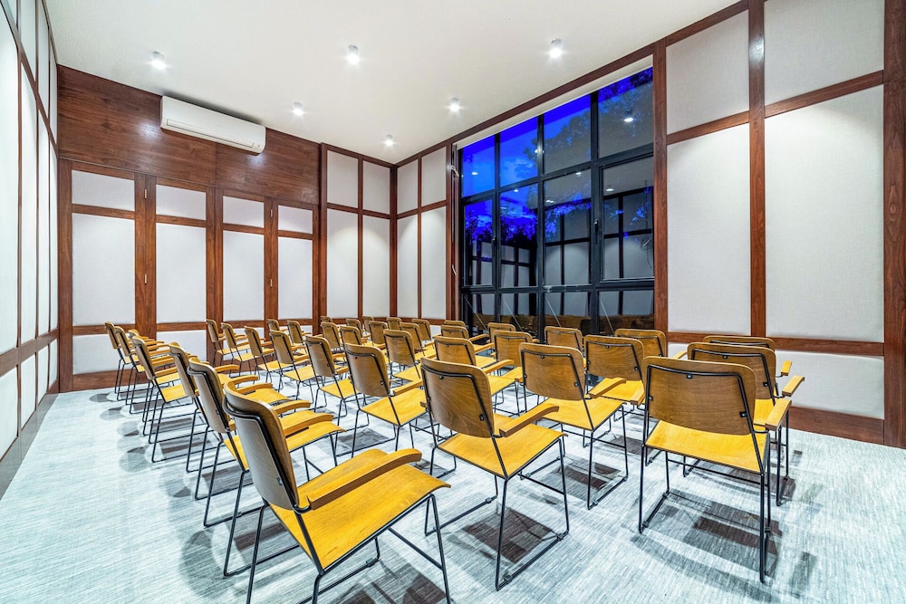 Marisstone Hotel Villa 37/50