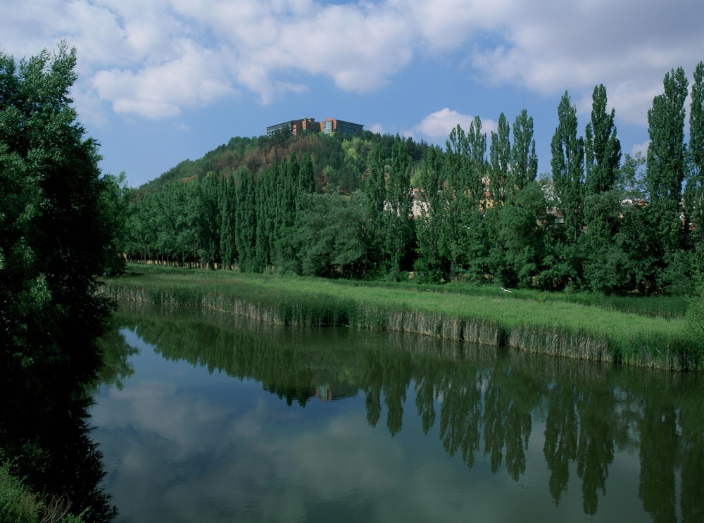 Parador De Soria 66/72