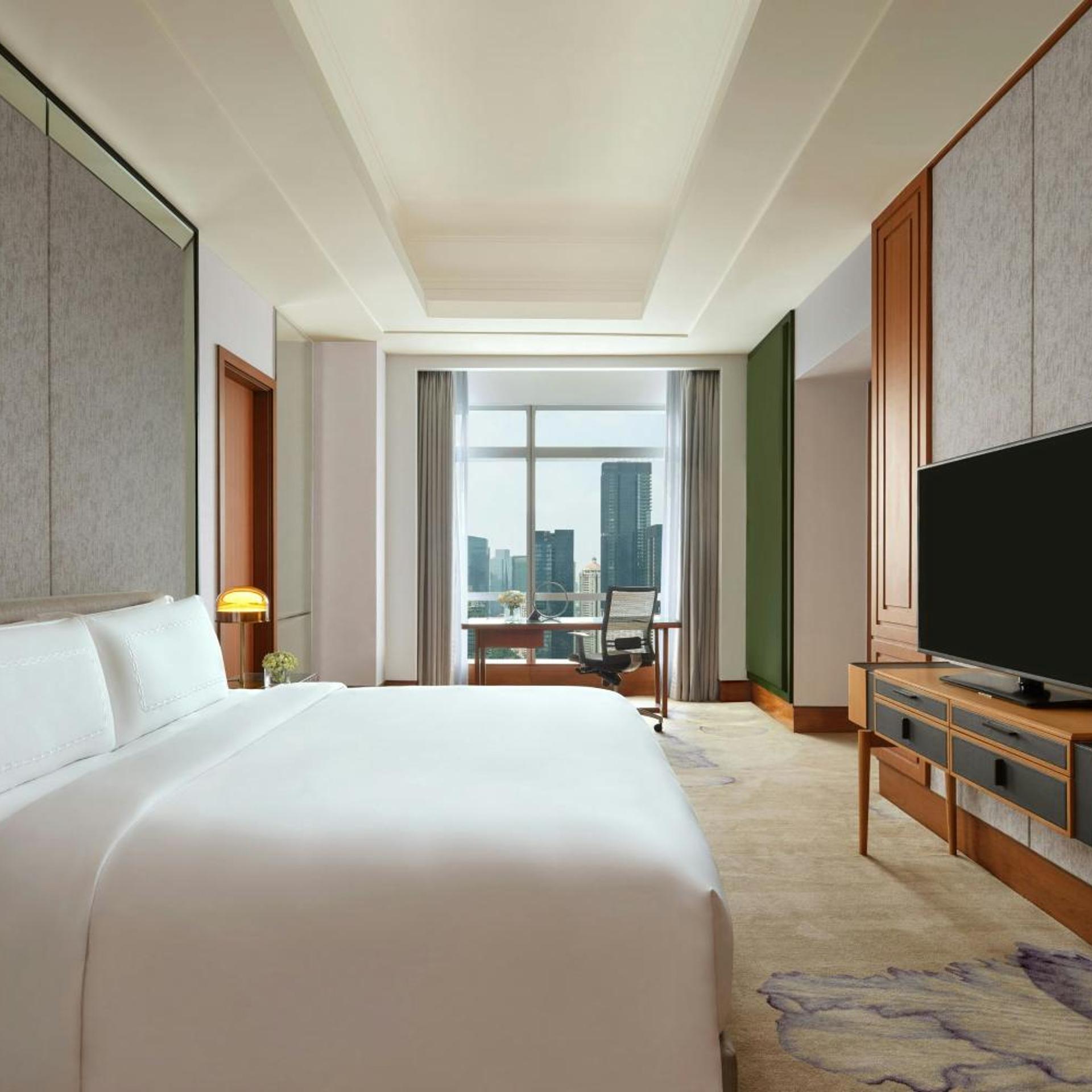 Pacific, Suite, Club Lounge Access