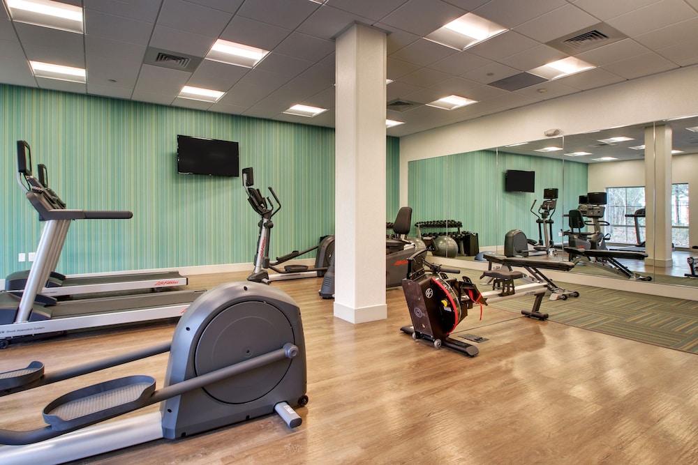Holiday Inn Express Suites Charleston Ne Mt Pleasant Us17 25/40