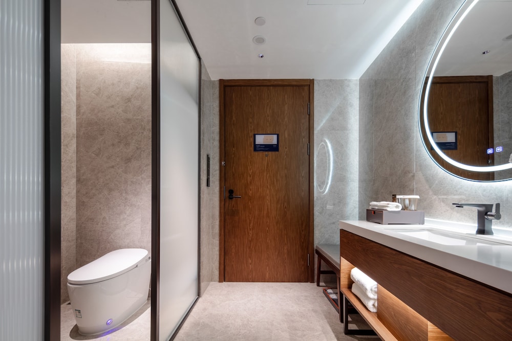 UrCove by Hyatt Hangzhou Xiaoshan Jiangnan Technology City 48/50