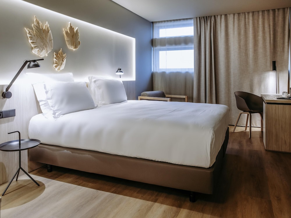 غرفة سوبيريور بسرير كينج، Mercure Fatima 4/10