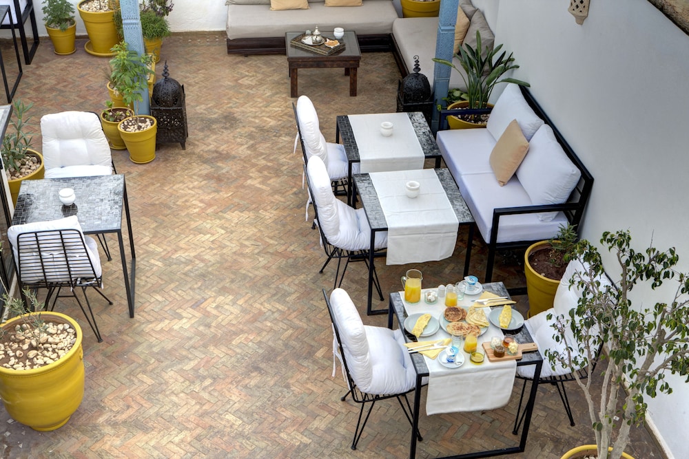 Riad Amaris 27/36