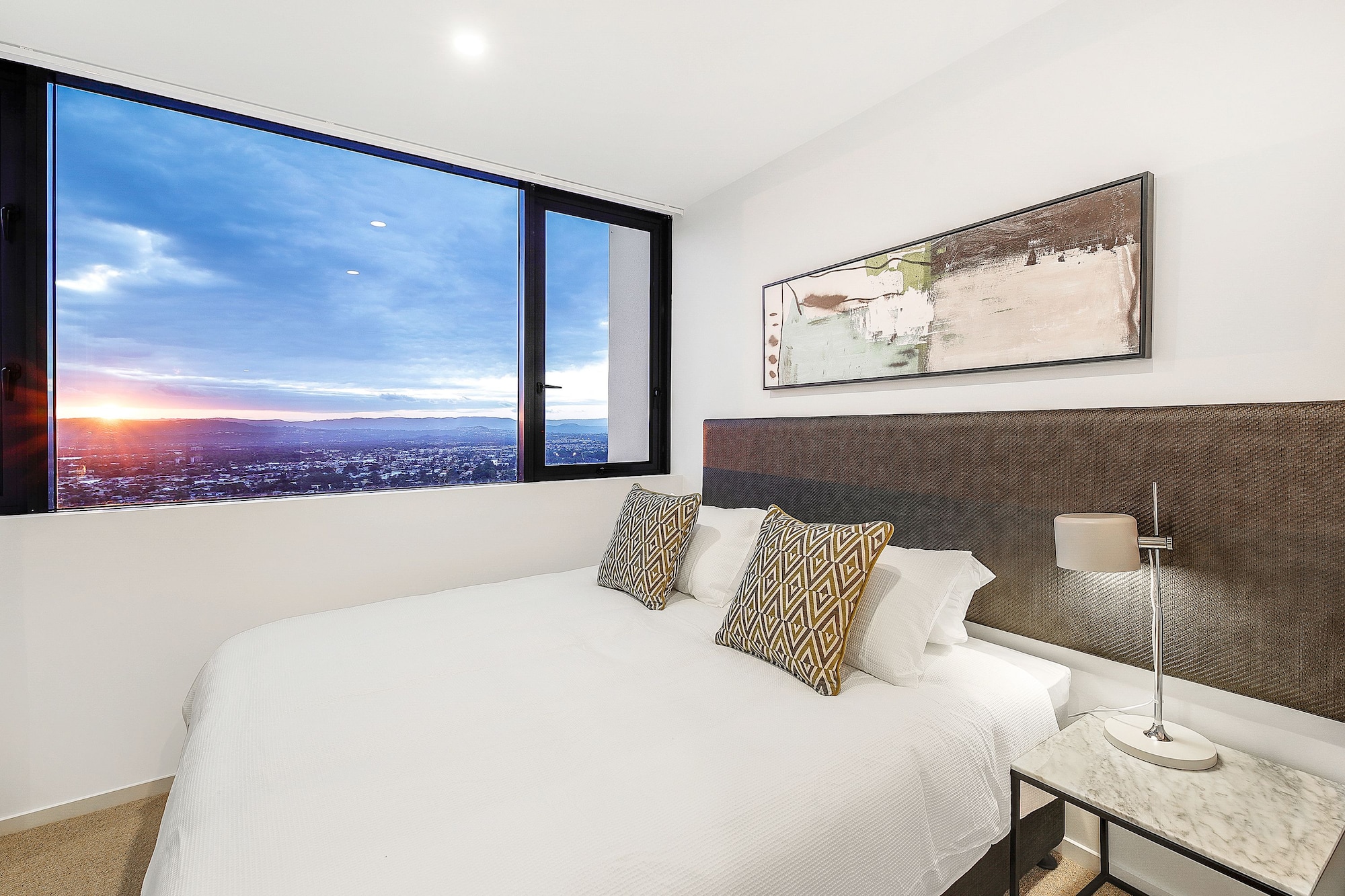 2 BEDROOMS, OCEAN VIEW