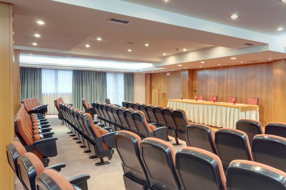 Hotel Vigo Los Galeones Affiliated By Melia 40/50