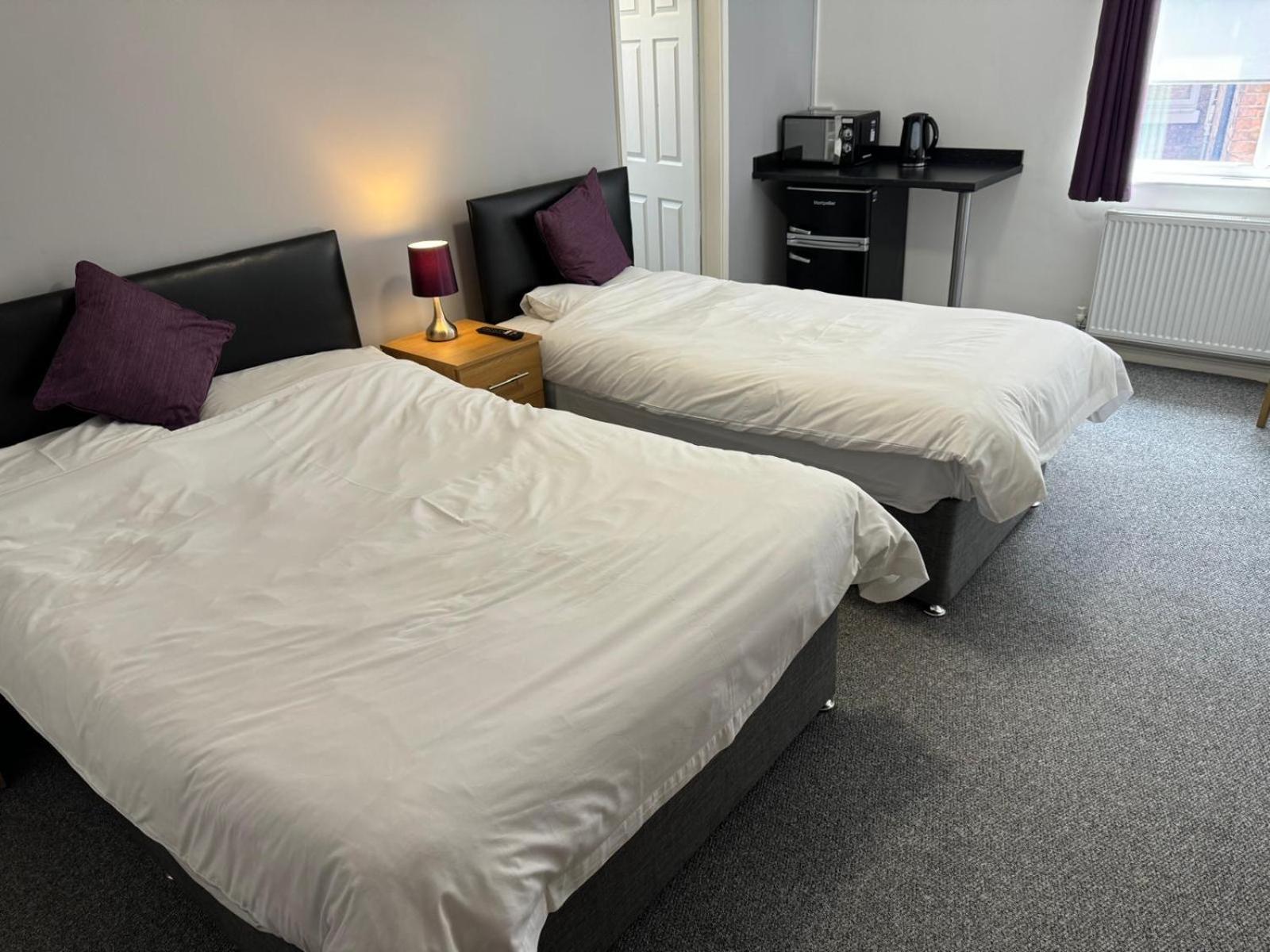 Merrick Lodge Hotel 2/6