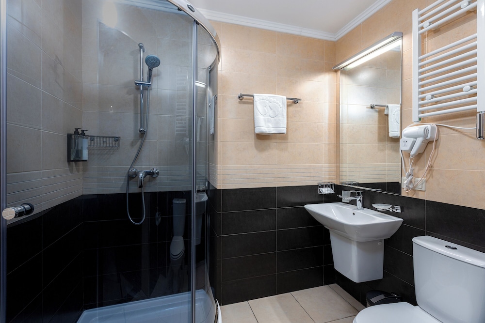 HOTEL KALASI 27/28