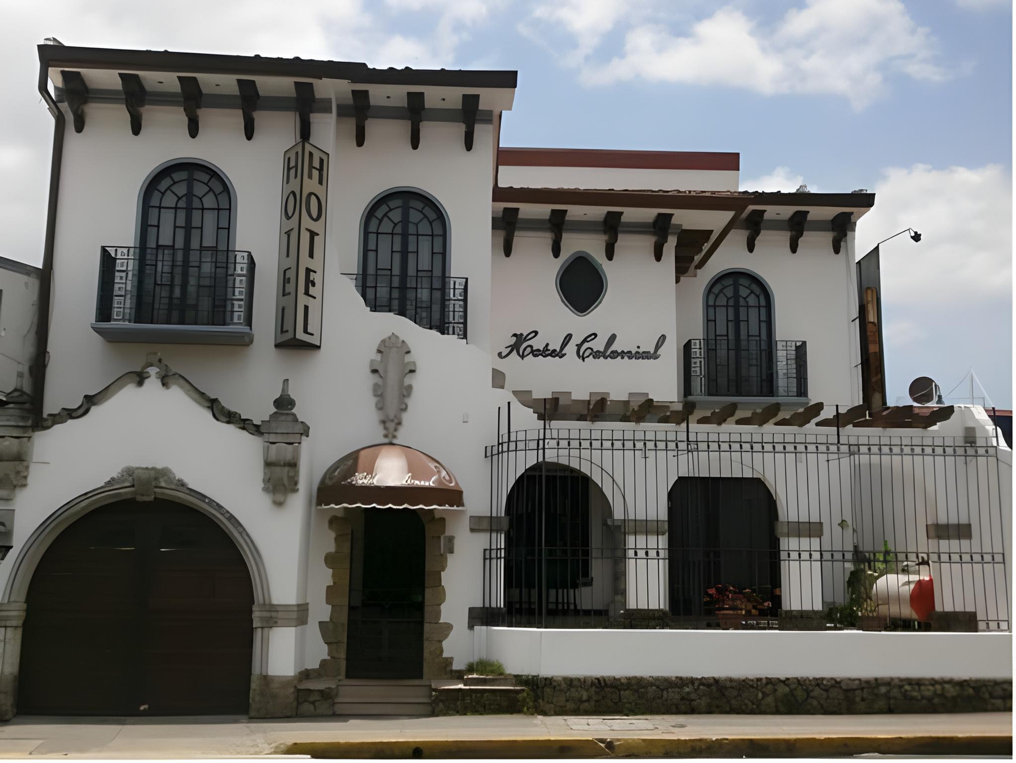 Colonial 6/60