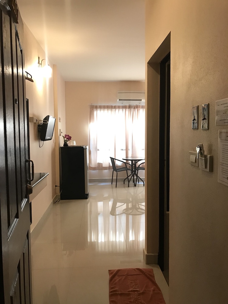 Ton Thong Resort Hotel 24/40