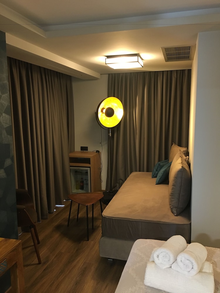 360 Degrees Pop Art Hotel 44/74