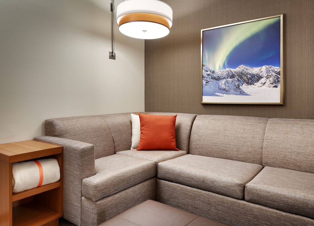 Hyatt Place Anchorage-Midtown 16/39