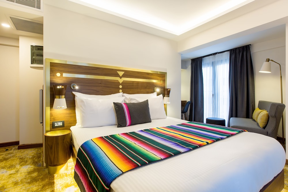 Hay Hotel Alsancak 7/50