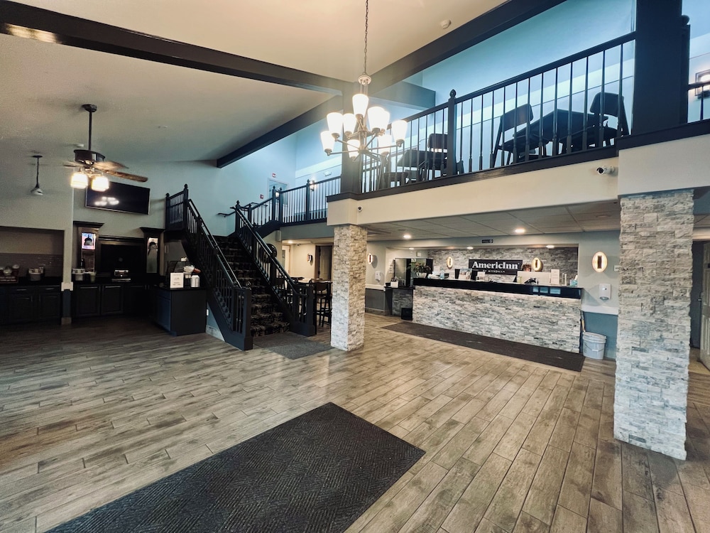 AmericInn by Wyndham Beaver Dam 57/60