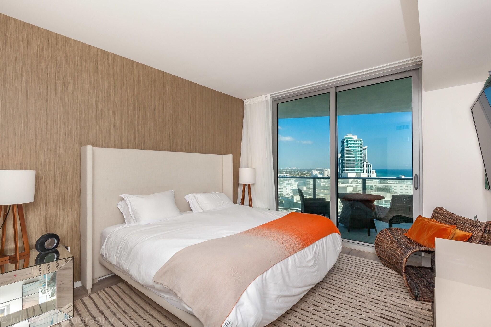 Hyde Beach Condos by Ammos VR 13/26