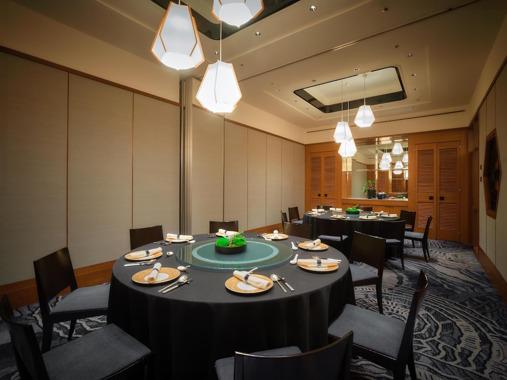 Hyatt Regency Tokyo 55/63