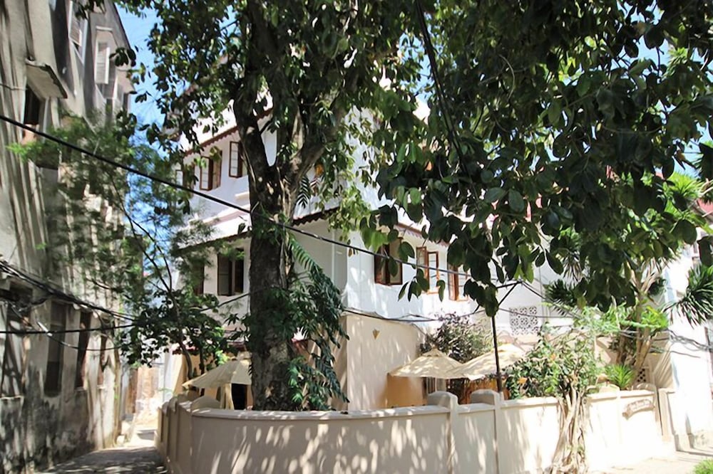 Shaba Boutique Hotel 50/50