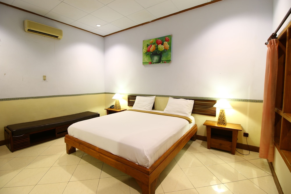 Hotel Wahyu Dana 7/46