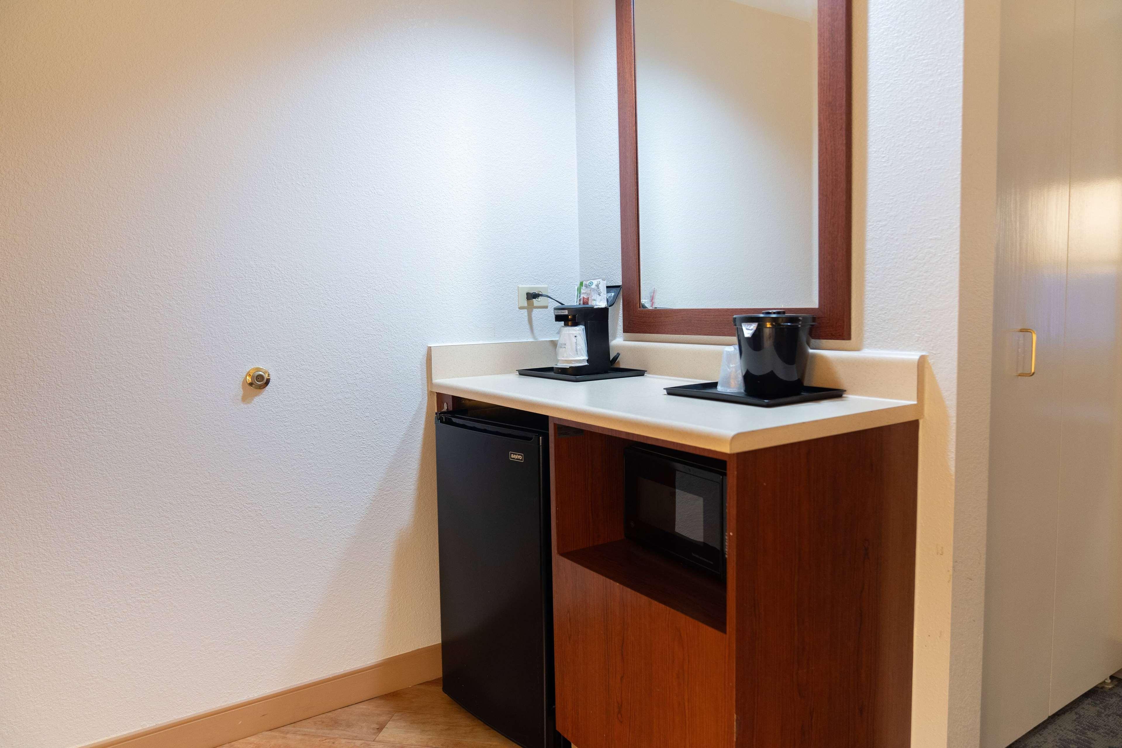جناح تنفيذي، La Quinta Inn & Suites by Wyndham Bannockburn-Deerfield 4/4