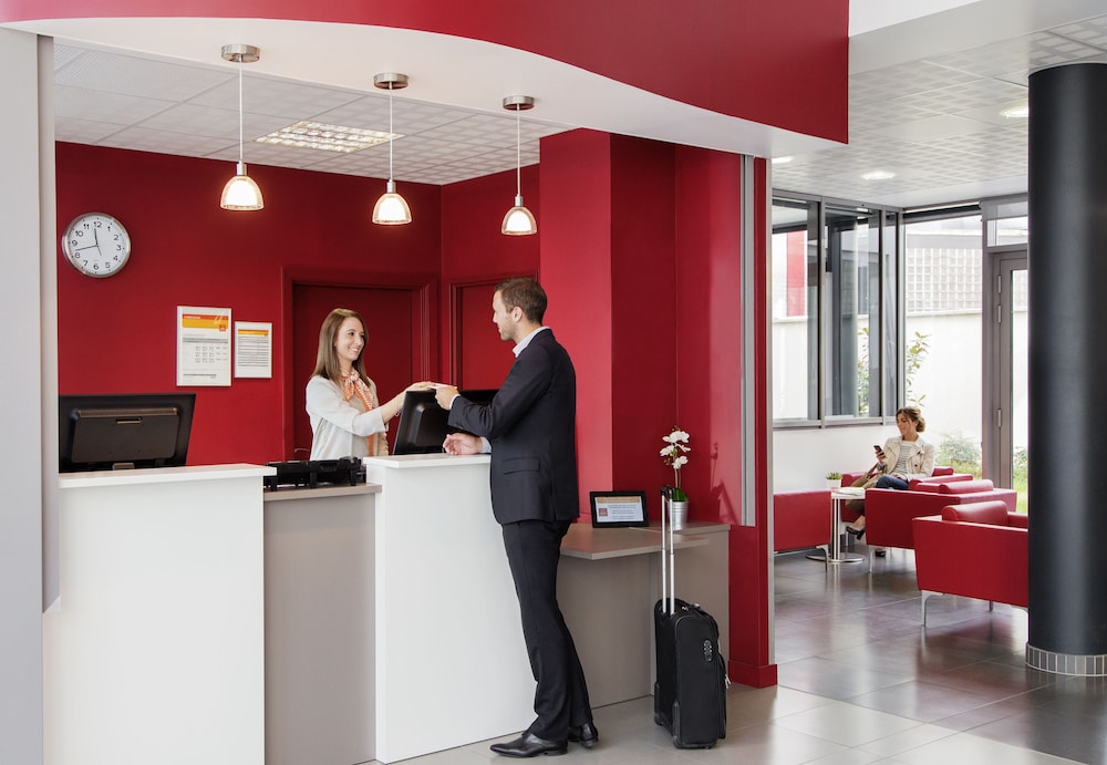 Adagio Access Paris Clichy 47/63