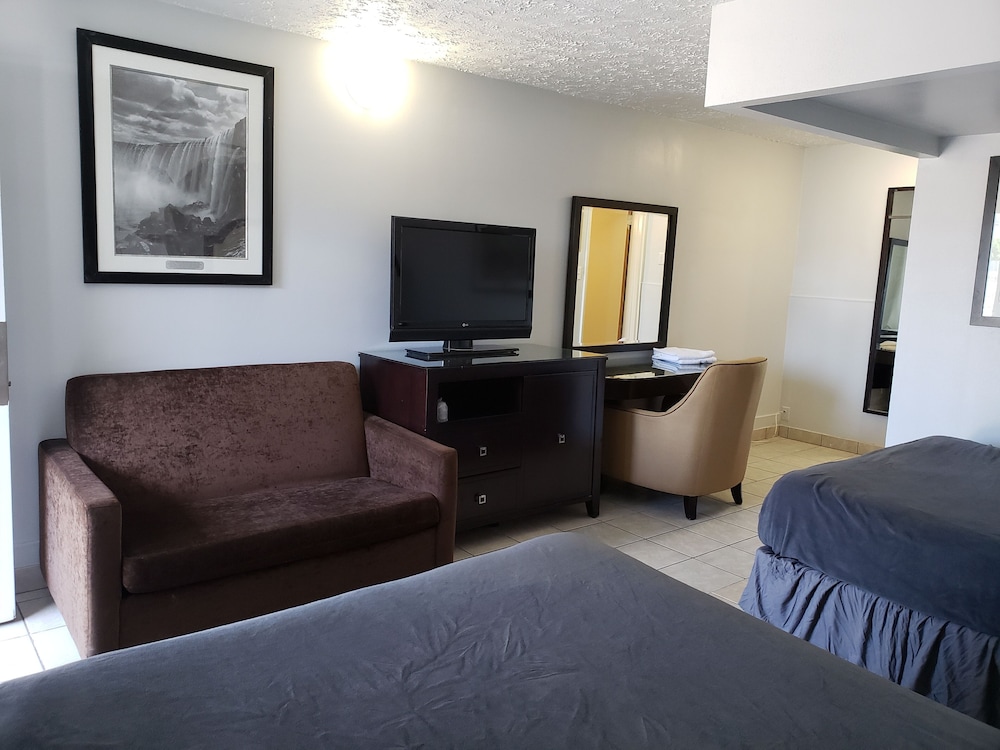 Niagara Falls Courtside Inn Hotel 24/41