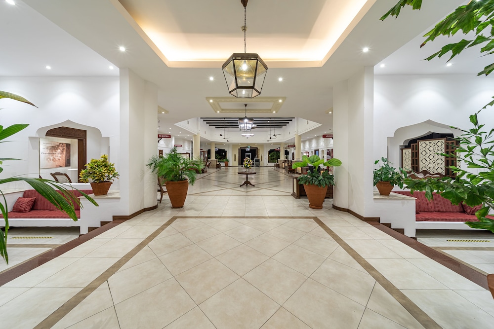 PRIDEINN PARADISE BEACH HOTEL AND SPA 15/79
