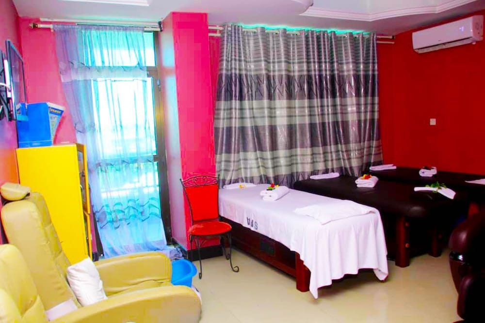 Nefaland Hotel 16/45