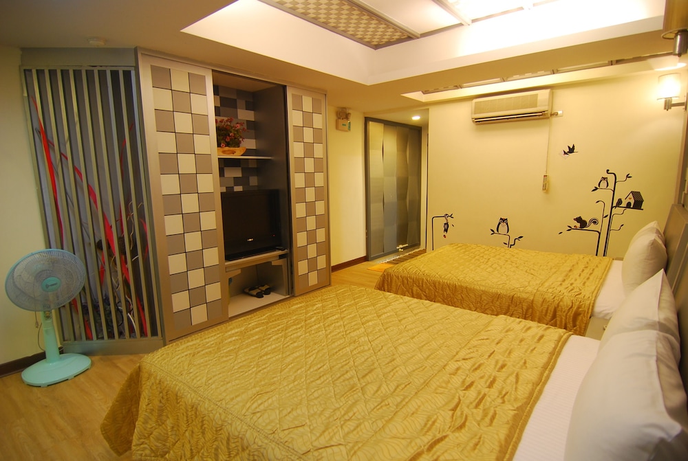 Ming-Jun Holiday Inn 28/71