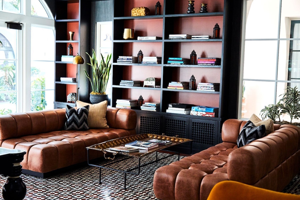 HOTEL CALIFORNIAN 28/48
