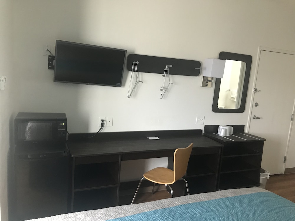 Motel6 Caseyville, IL 52/64