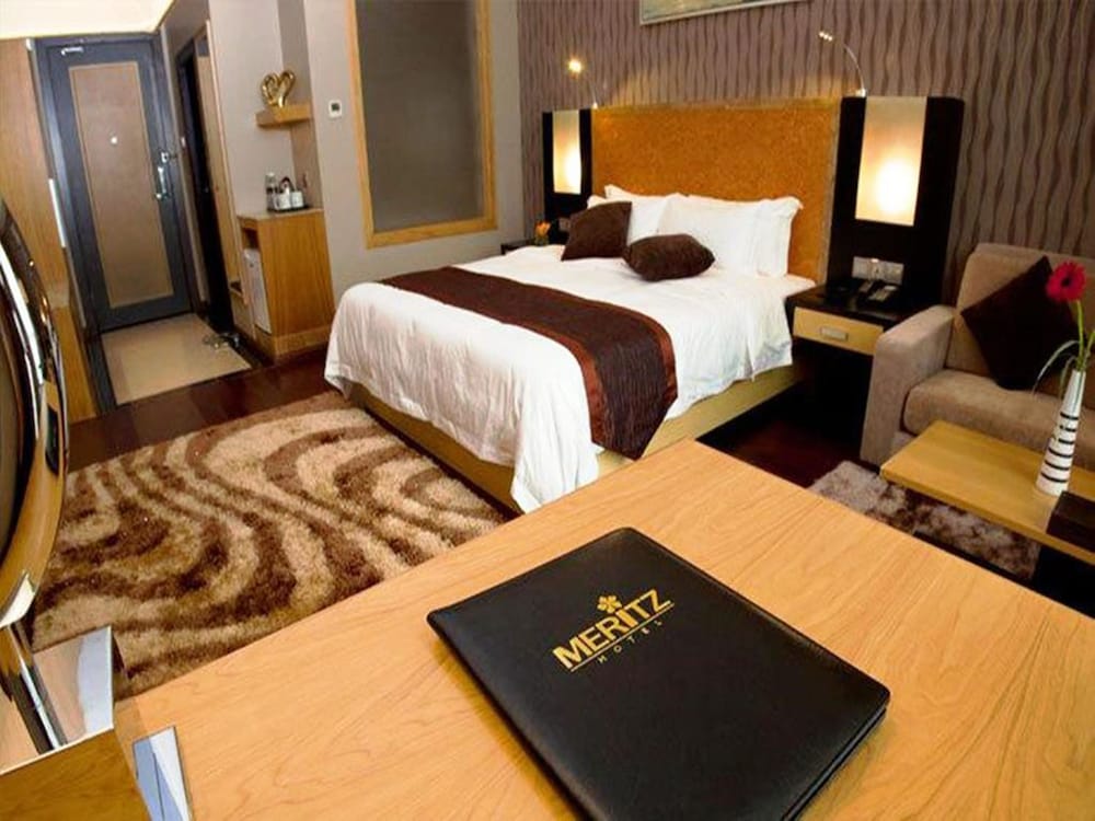 Meritz Hotel 30/70