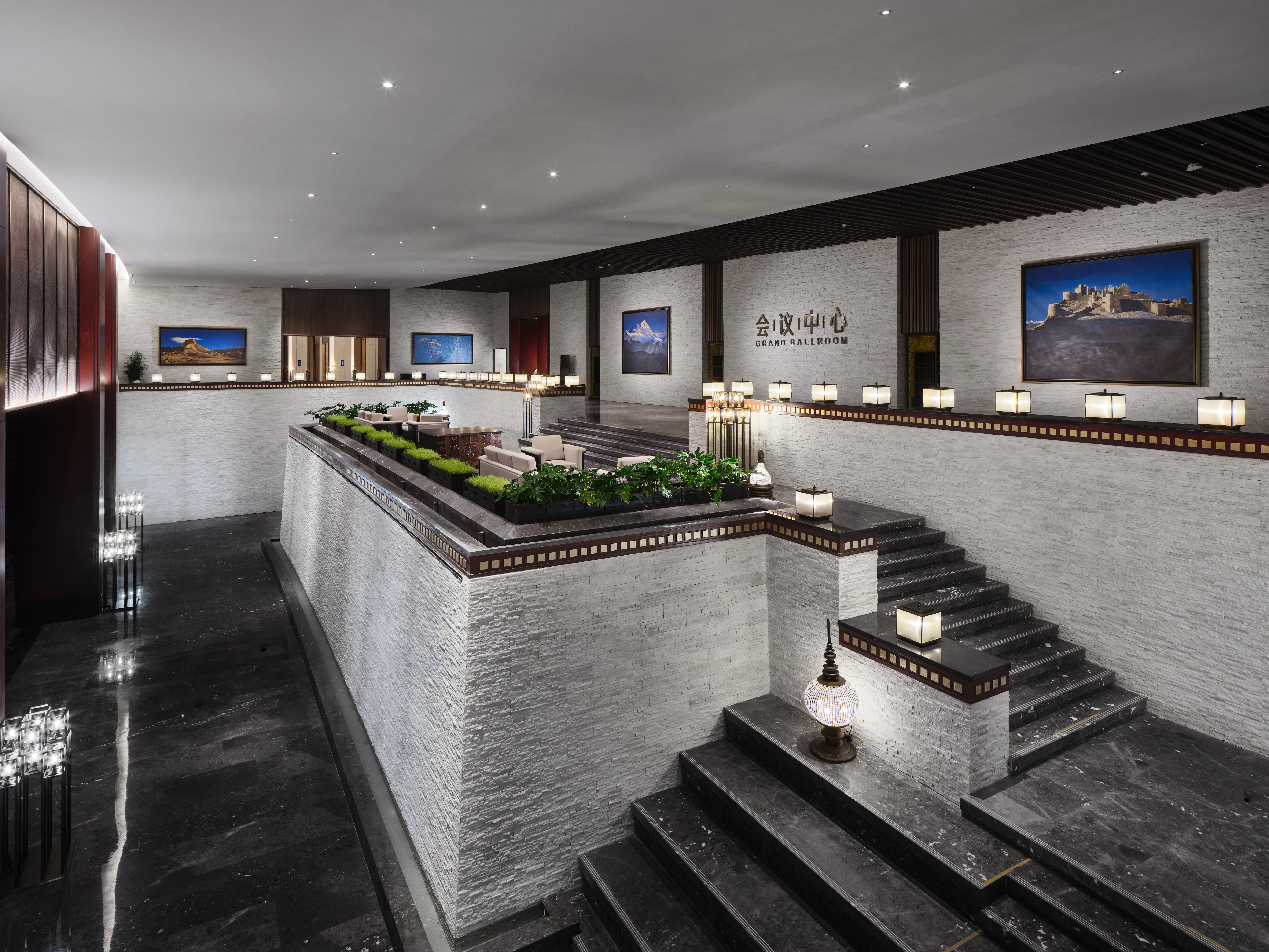 Intercontinental Jiuzhai Paradise 6/50