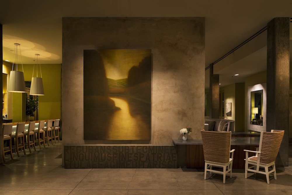 Hotel Healdsburg 5/56